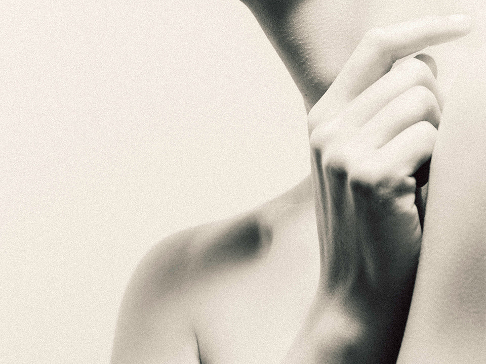 Can Brilliant Light be worn under cosmetics and sun protection?